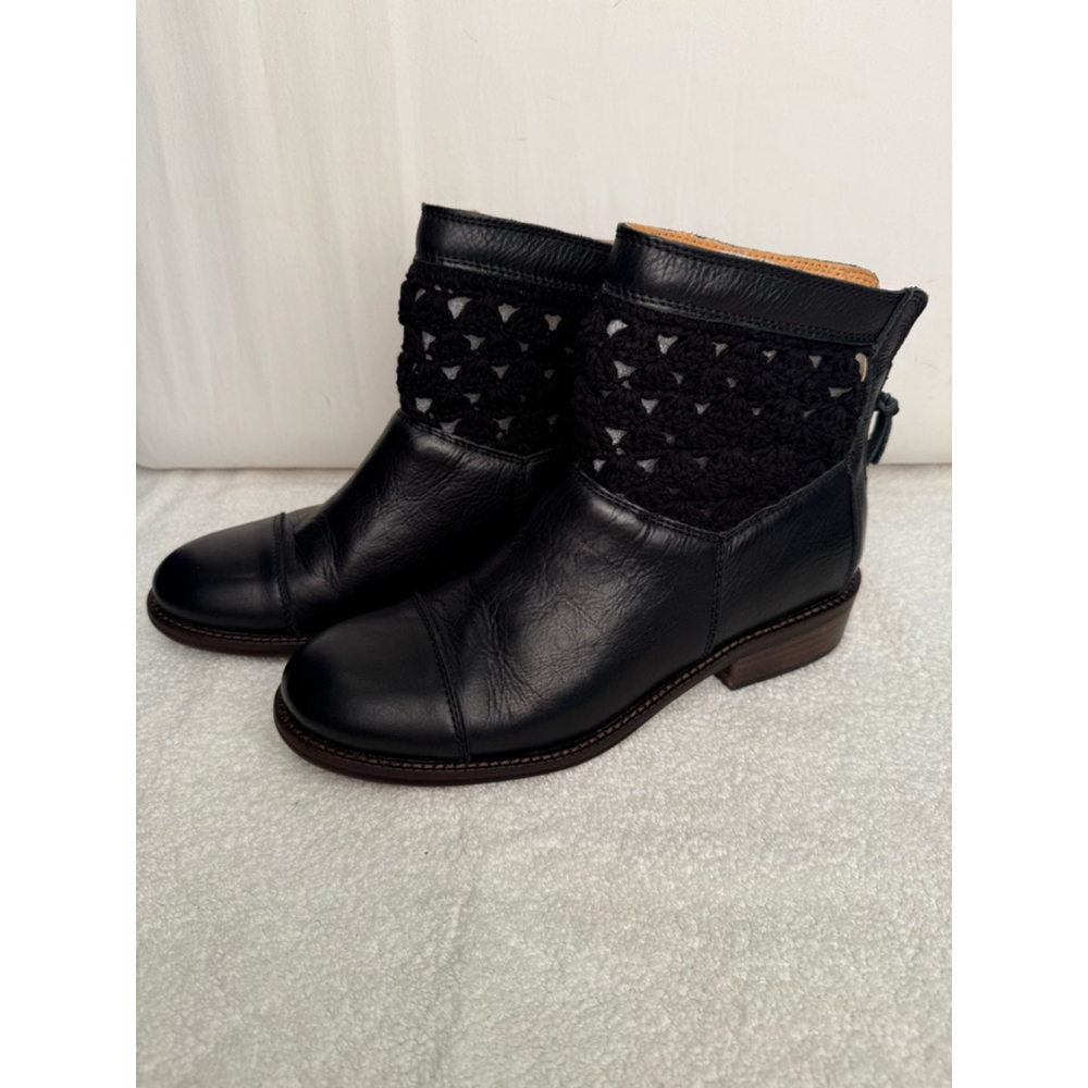 Women's Latigo Black Leather Crochet Ankle Boots Booties Size 8.5 - Picture 4 of 8